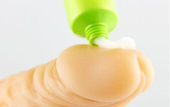 Paggamit ng Lubricant para sa Basang Jelqing